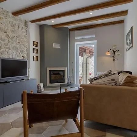 Parentium 5km Villa *