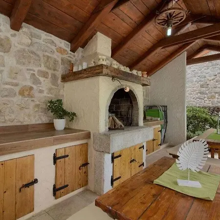 Parentium 5km Villa *